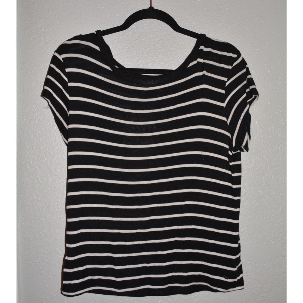 Striped Black & White Stretchy Short Sleeve Shirt